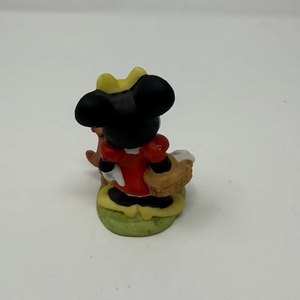 Walt Disney Prod Vintage Minnie Mouse Easter Egg & Chicken Bisque Figurine 2.5